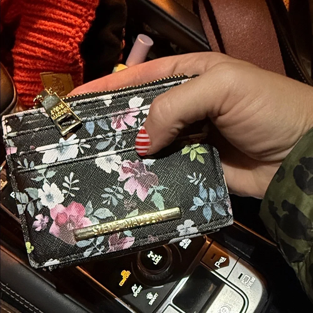 Steve Madden Black Floral Card Holder slot coin purse wallet clutch purse - Picture 7 of 7